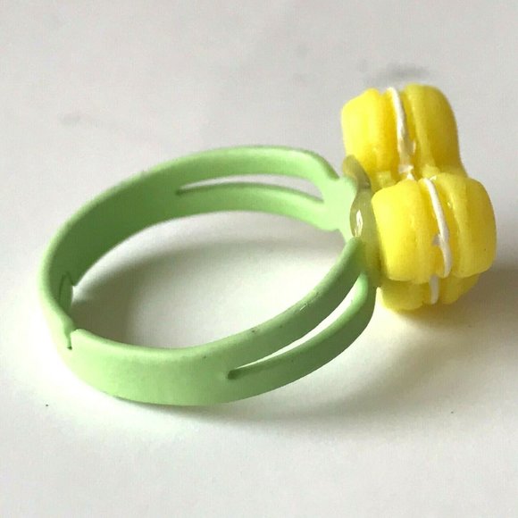 Vintage Disney Mickey Mouse Ears Ring Size 5 6 7 Macaroon Snacks Green Yellow - Picture 7 of 9